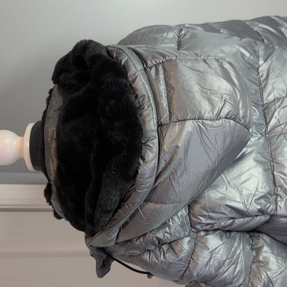Steve Madden Silver Quilted Puffer Jacket Parka Faux Fur Lined NWT - Picture 5 of 15